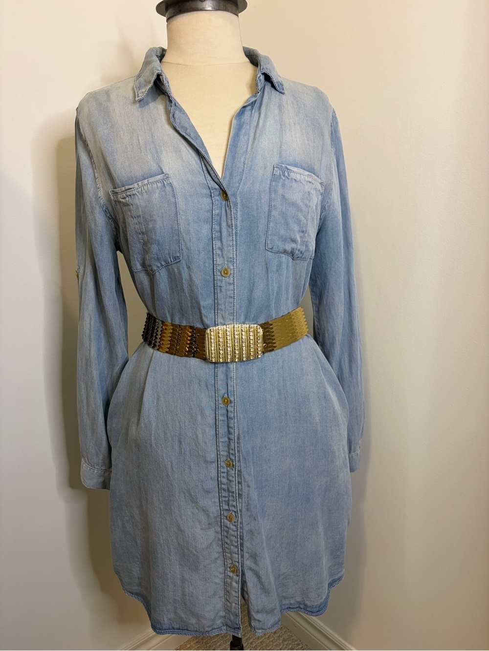 SAKS FIFTH AVENUE Light Wash Denim Shirt Dress Long Sleeve Roll Tab Belted LARGE